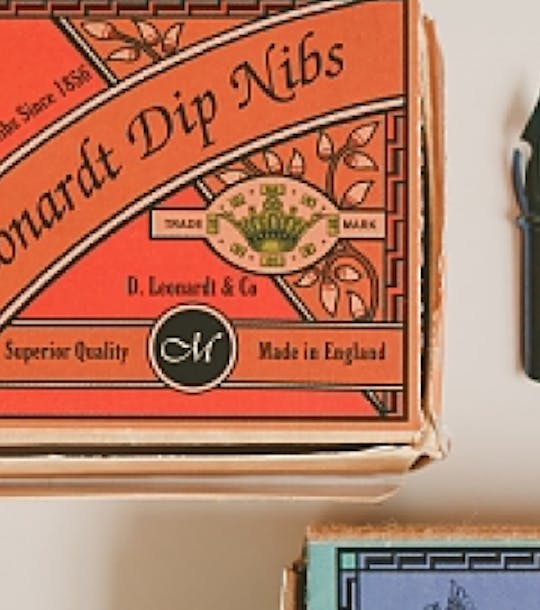 Calligraphy dip nibs